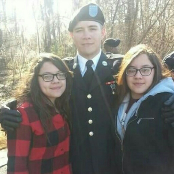 Meet your Posher, Brandy - Picture 2 of 8